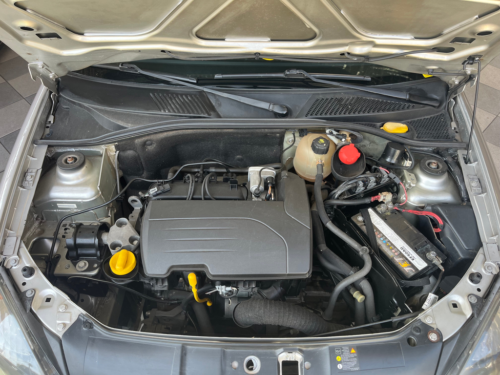 Renault Clio Prata