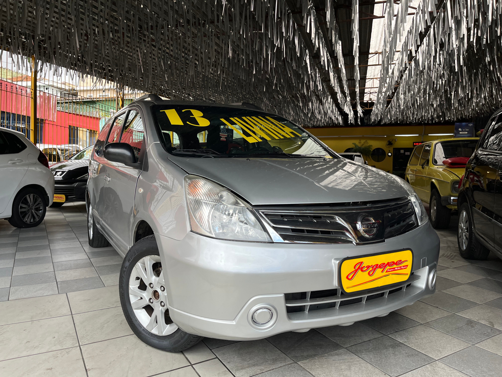 Nissan Livina Prata