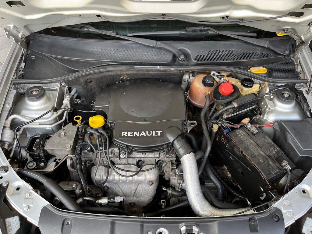 Renault Symbol Prata