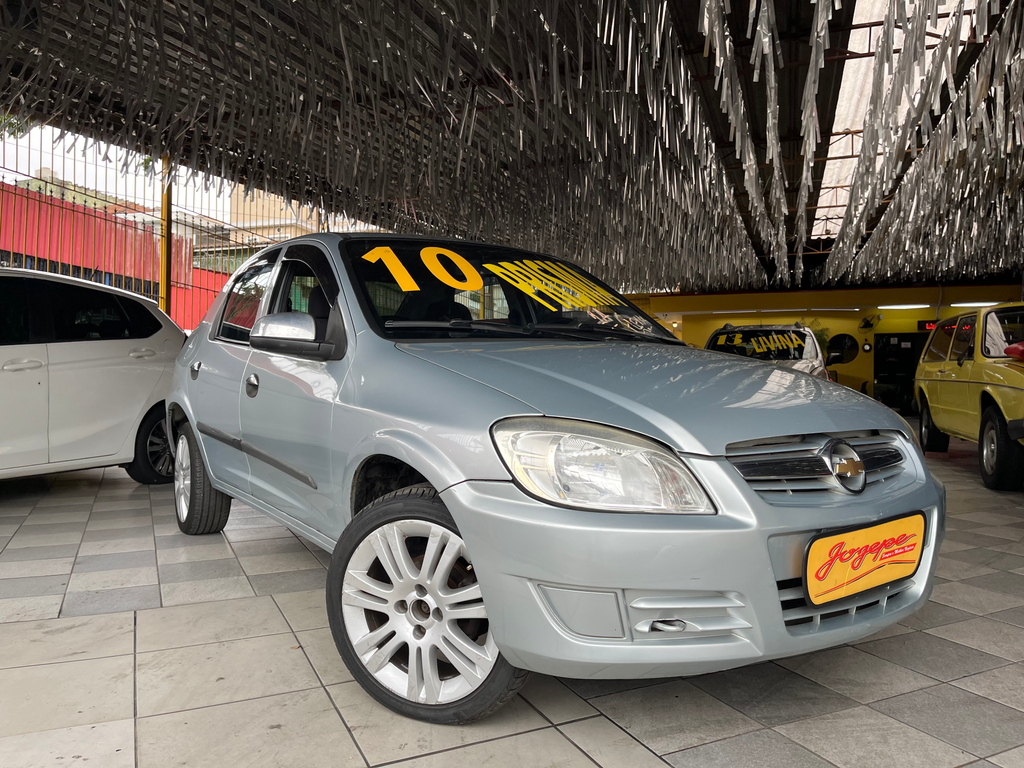 Chevrolet Prisma Prata