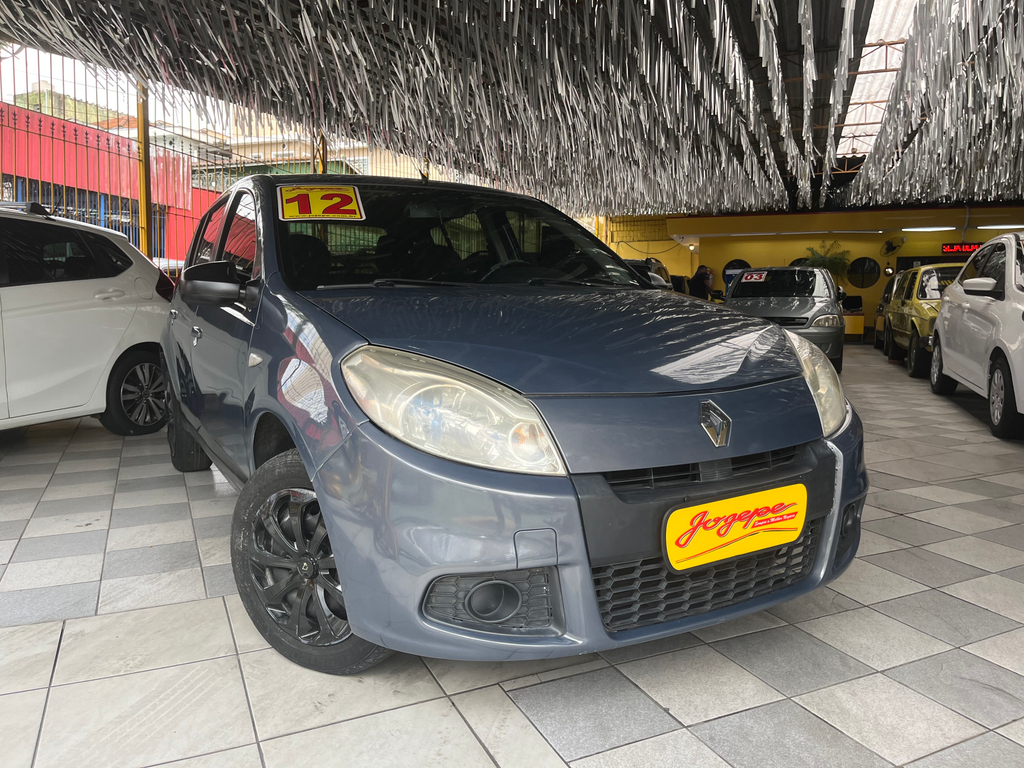 Renault Sandero Cinza
