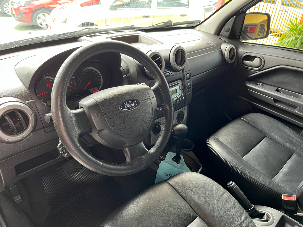 Ford EcoSport Prata