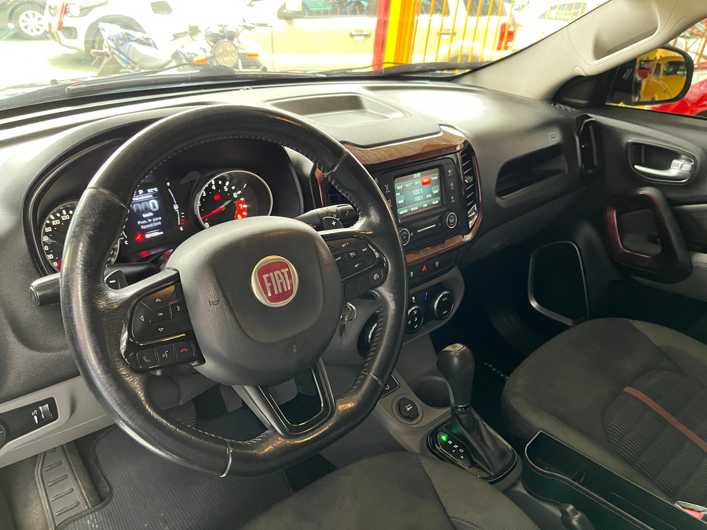Fiat Toro Marrom
