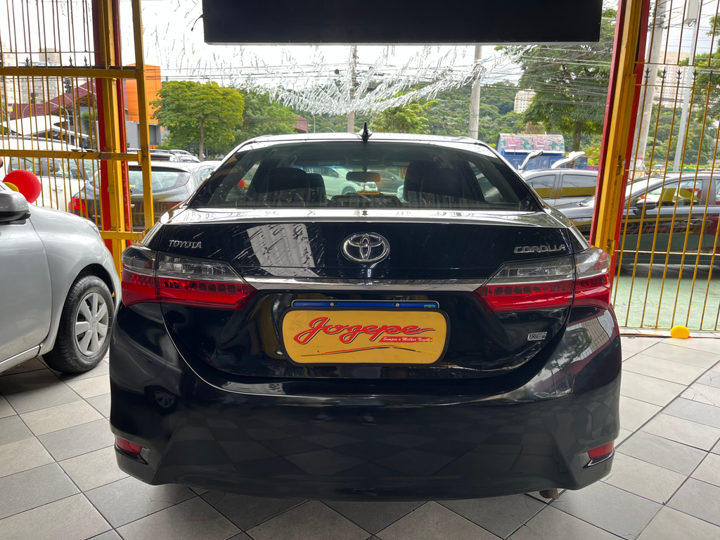 Toyota Corolla Preto