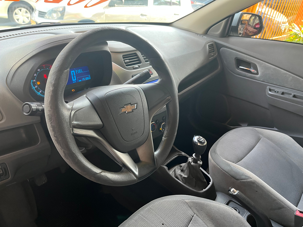 Chevrolet Cobalt Prata