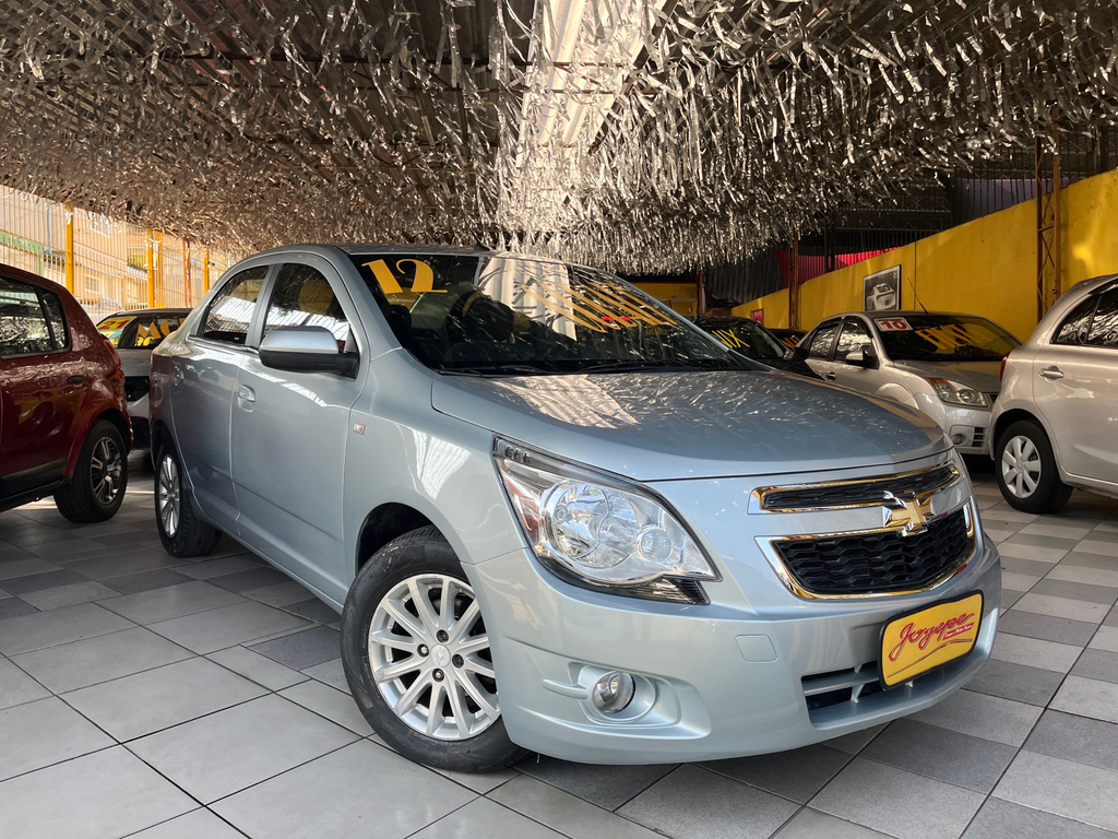 Chevrolet Cobalt Prata