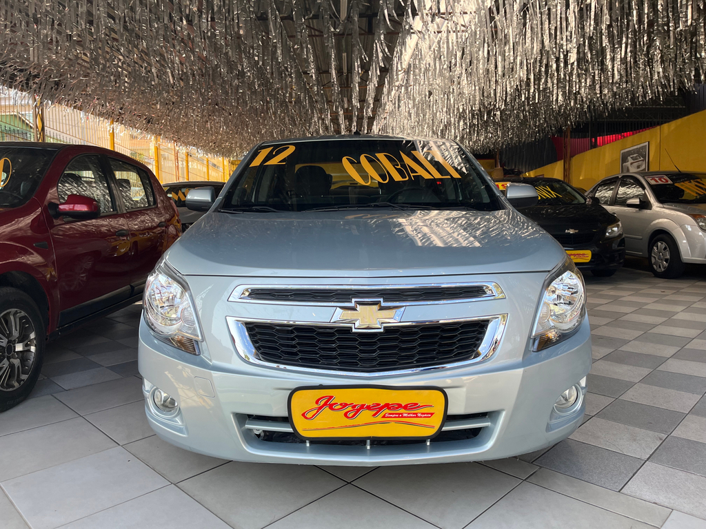Chevrolet Cobalt Prata