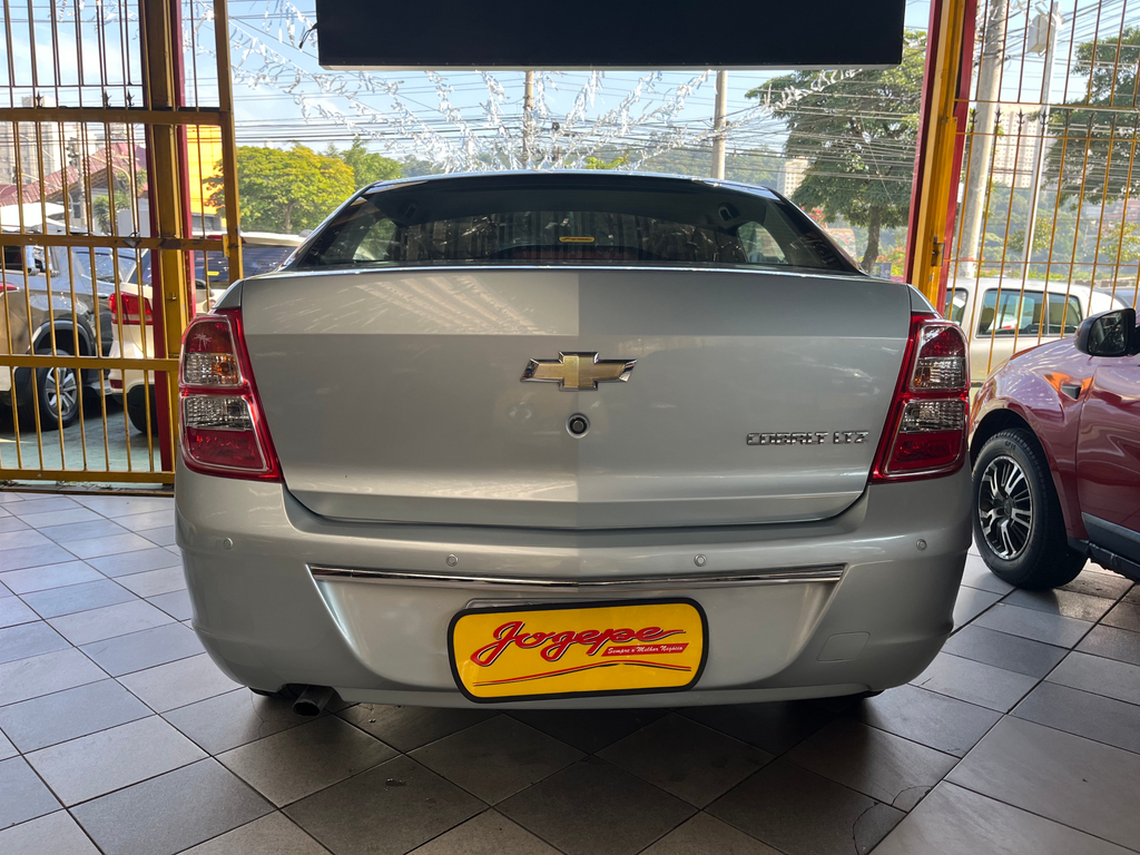 Chevrolet Cobalt Prata