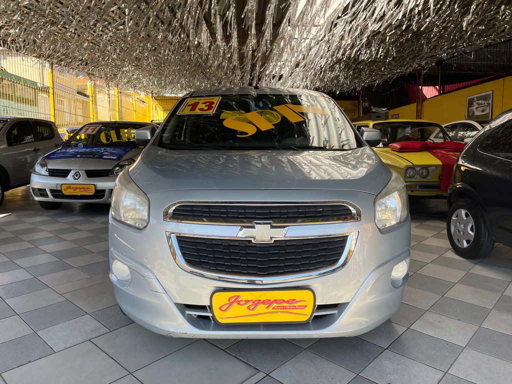 Chevrolet Spin Prata