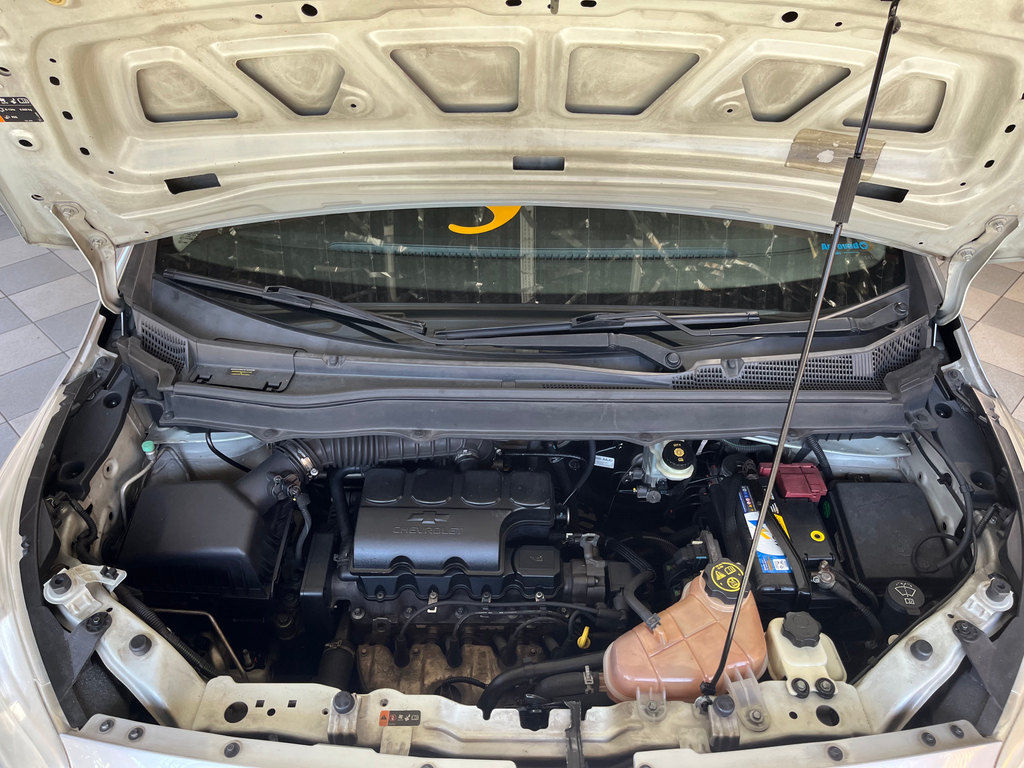 Chevrolet Spin Prata