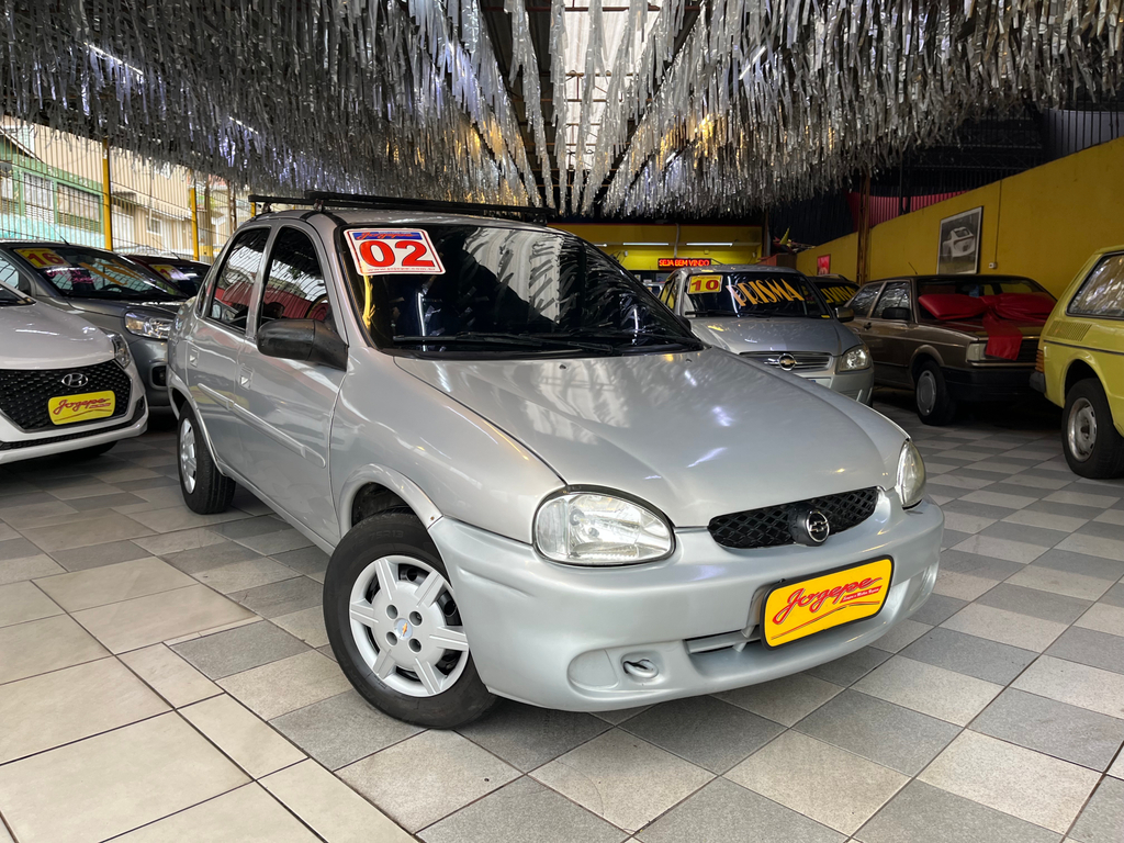 Chevrolet Corsa Sedan Prata