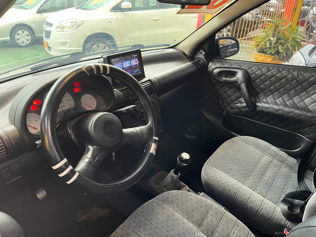 Chevrolet Corsa Sedan Prata