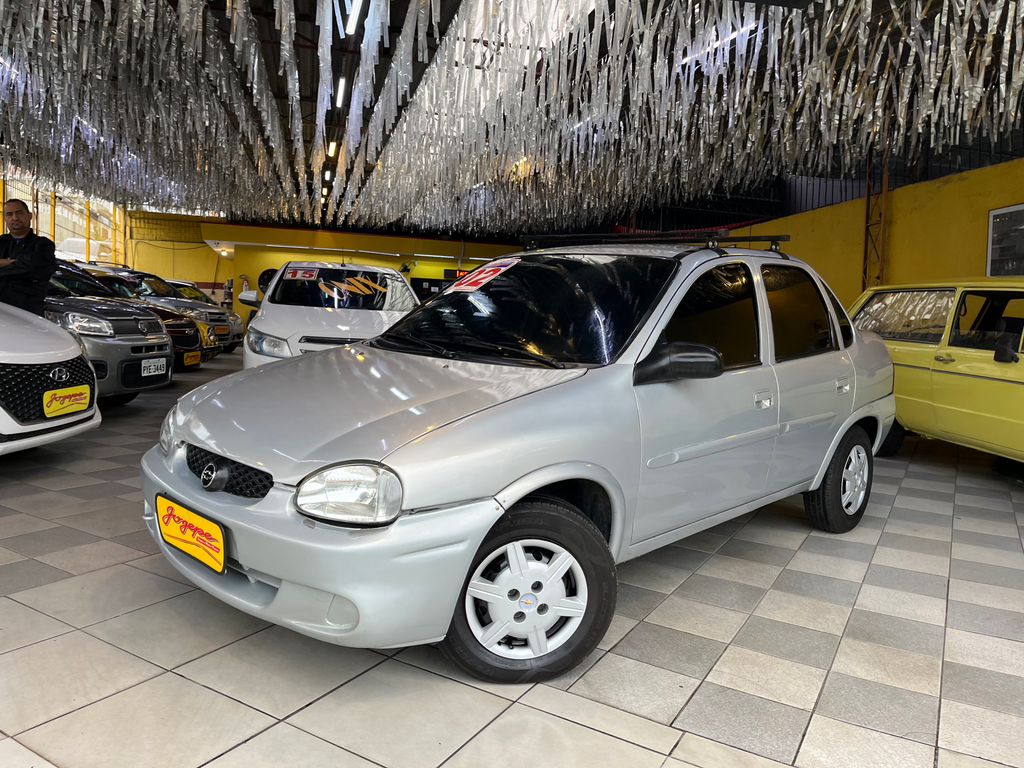 Chevrolet Corsa Sedan Prata