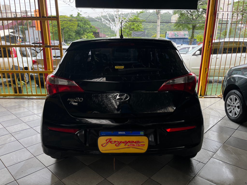 Hyundai HB20 Preto