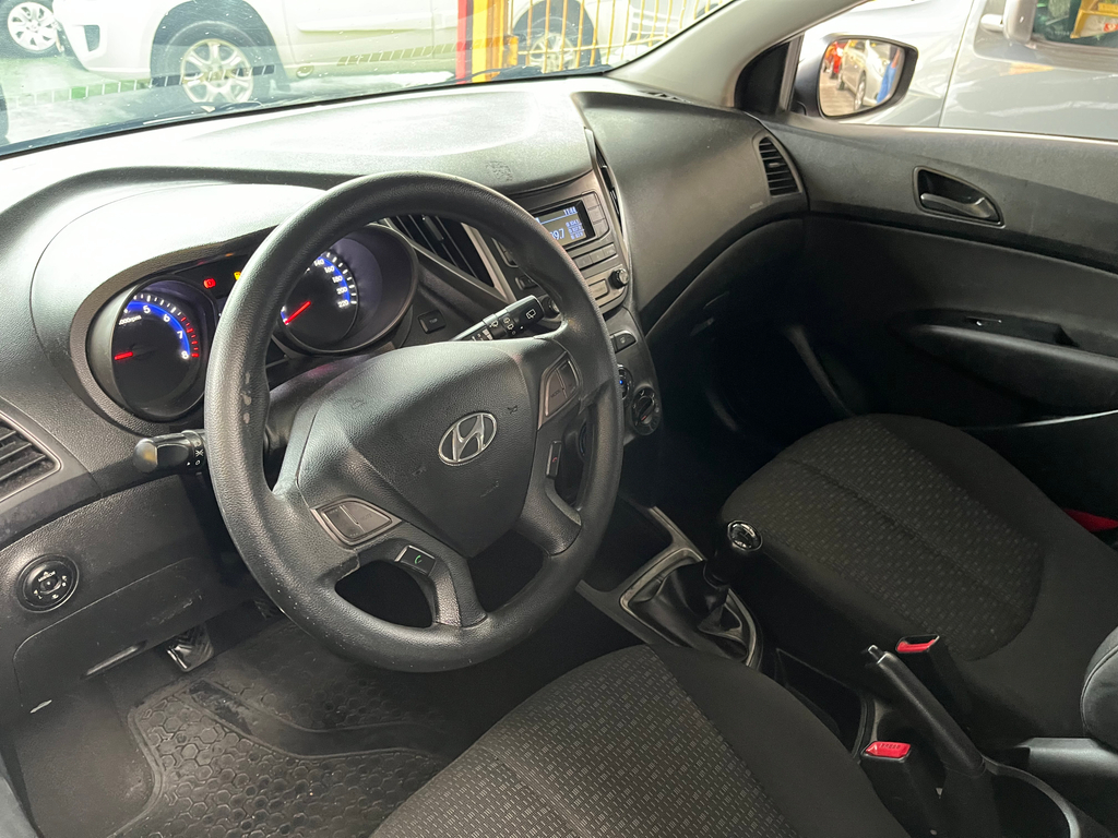 Hyundai HB20 Preto