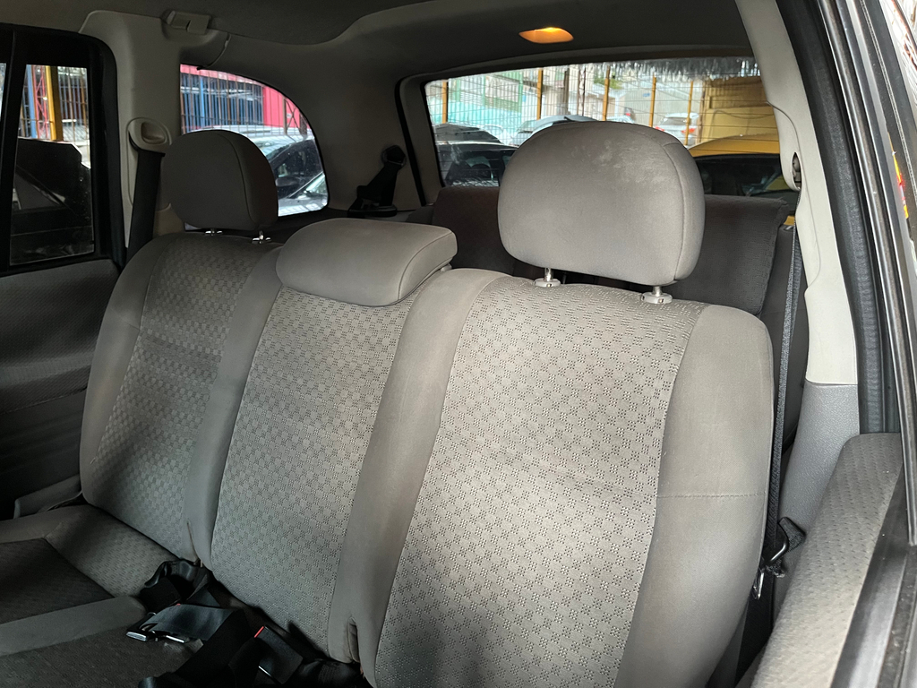 Chevrolet Zafira Preto