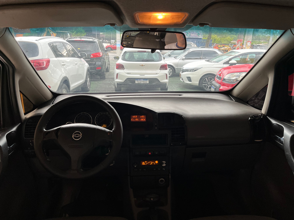Chevrolet Zafira Preto