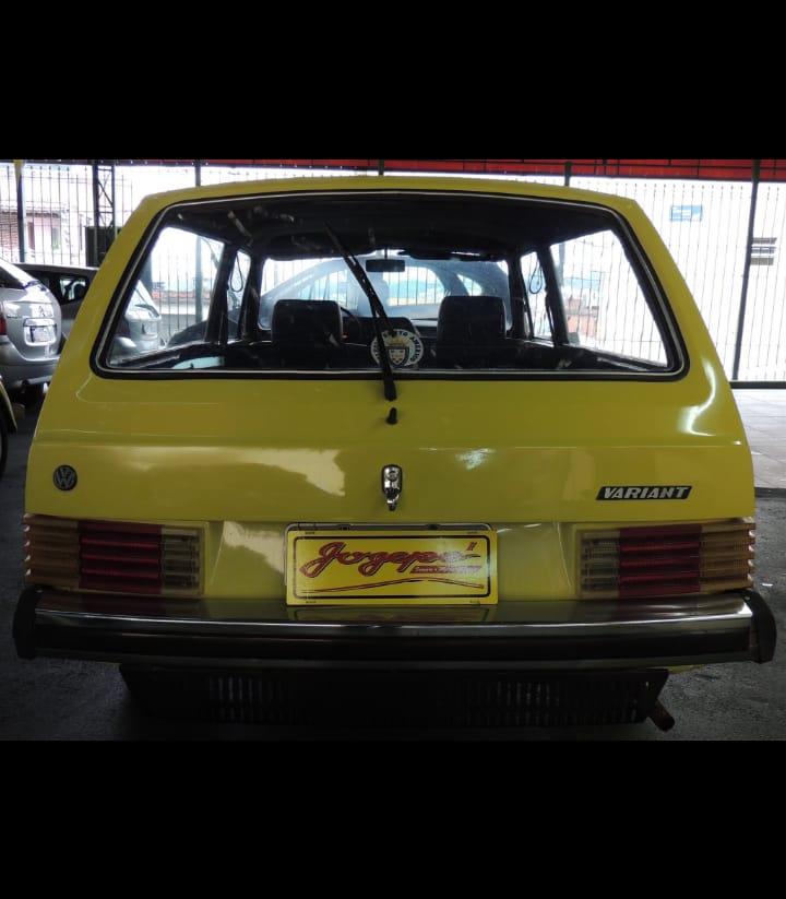 Volkswagen Variant Amarelo