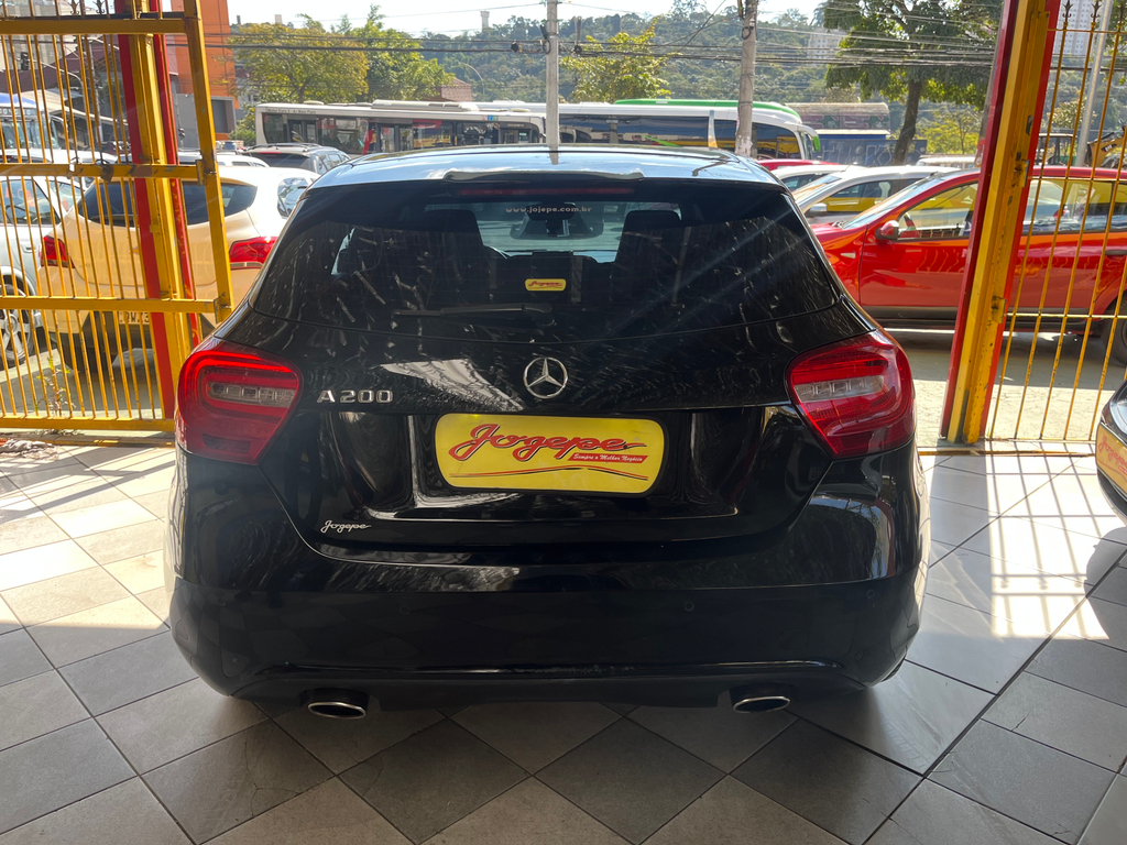 Mercedes Benz A 200 Preto