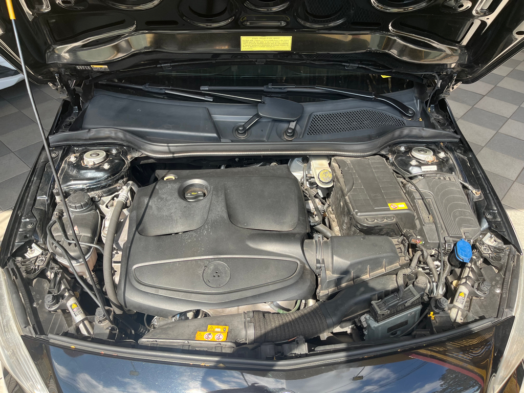 Mercedes Benz A 200 Preto