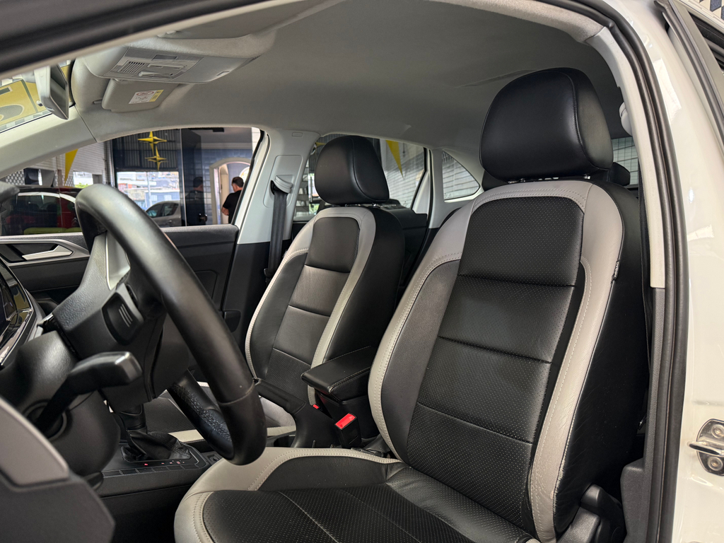 Volkswagen Nivus Branco