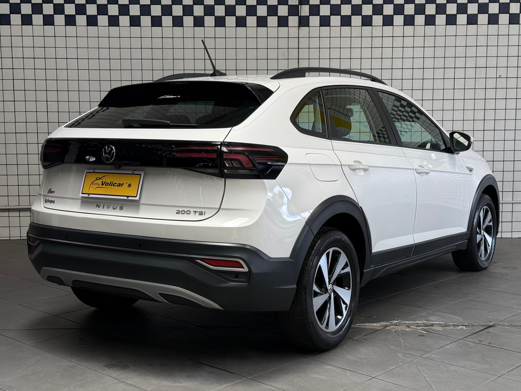 Volkswagen Nivus Branco