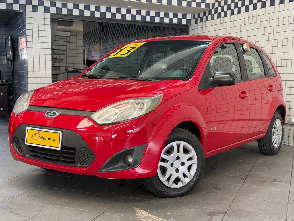Ford Fiesta Hatch Vermelho