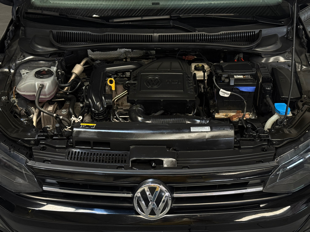 Volkswagen Virtus Preto