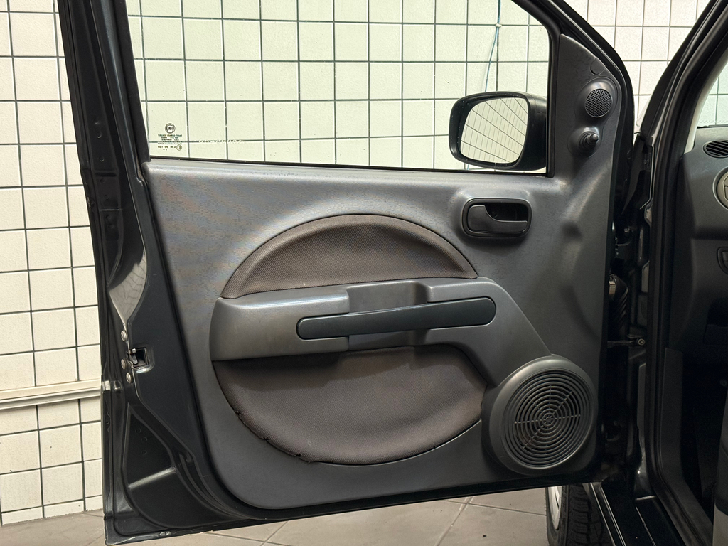 Fiat Uno Cinza