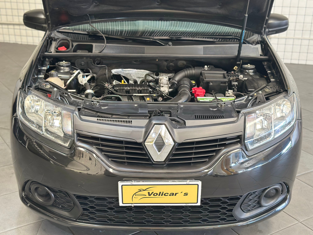 Renault Sandero Preto