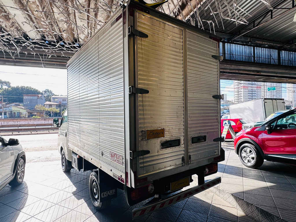 Hyundai HR Branco