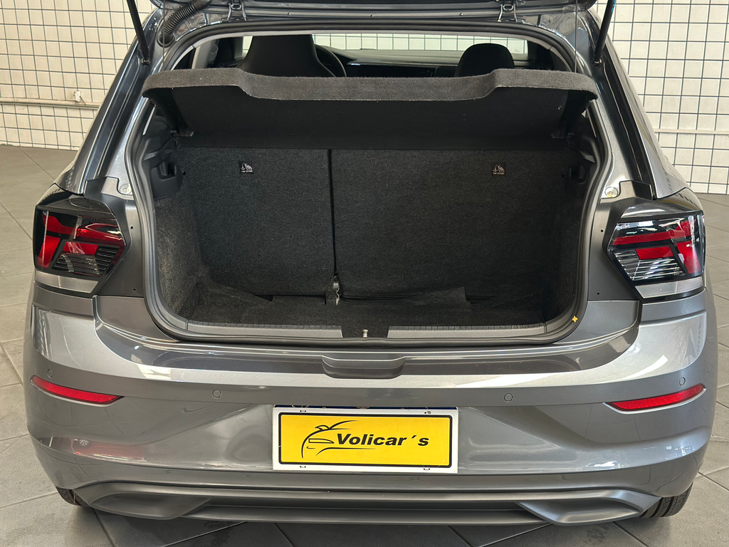 Volkswagen Polo Cinza