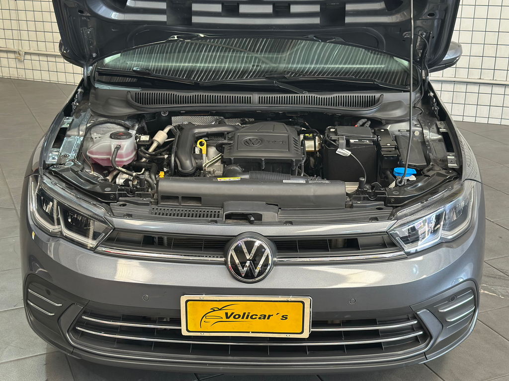 Volkswagen Polo Cinza