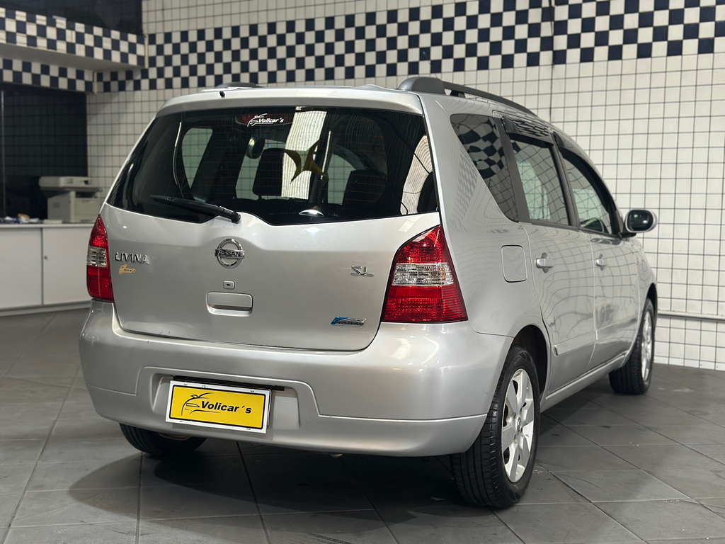 Nissan Livina Prata