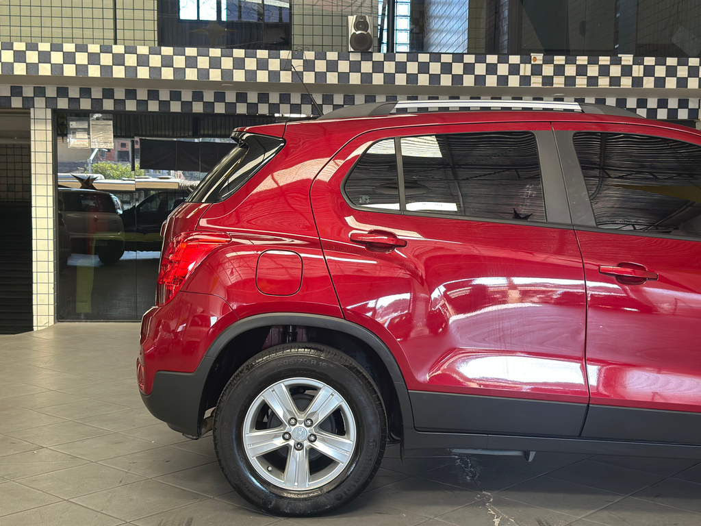 Chevrolet Tracker Vermelho