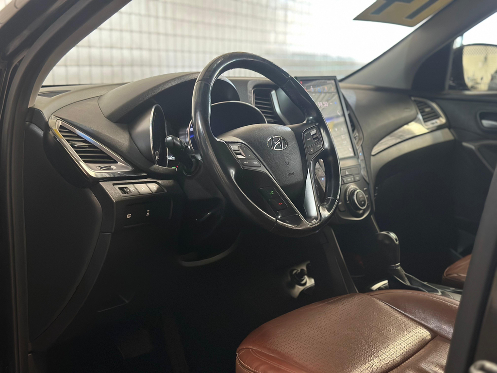 Hyundai Santa Fe Preto