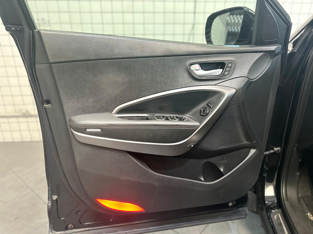 Hyundai Santa Fe Preto