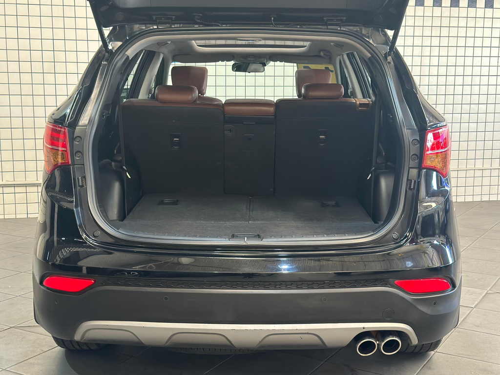 Hyundai Santa Fe Preto
