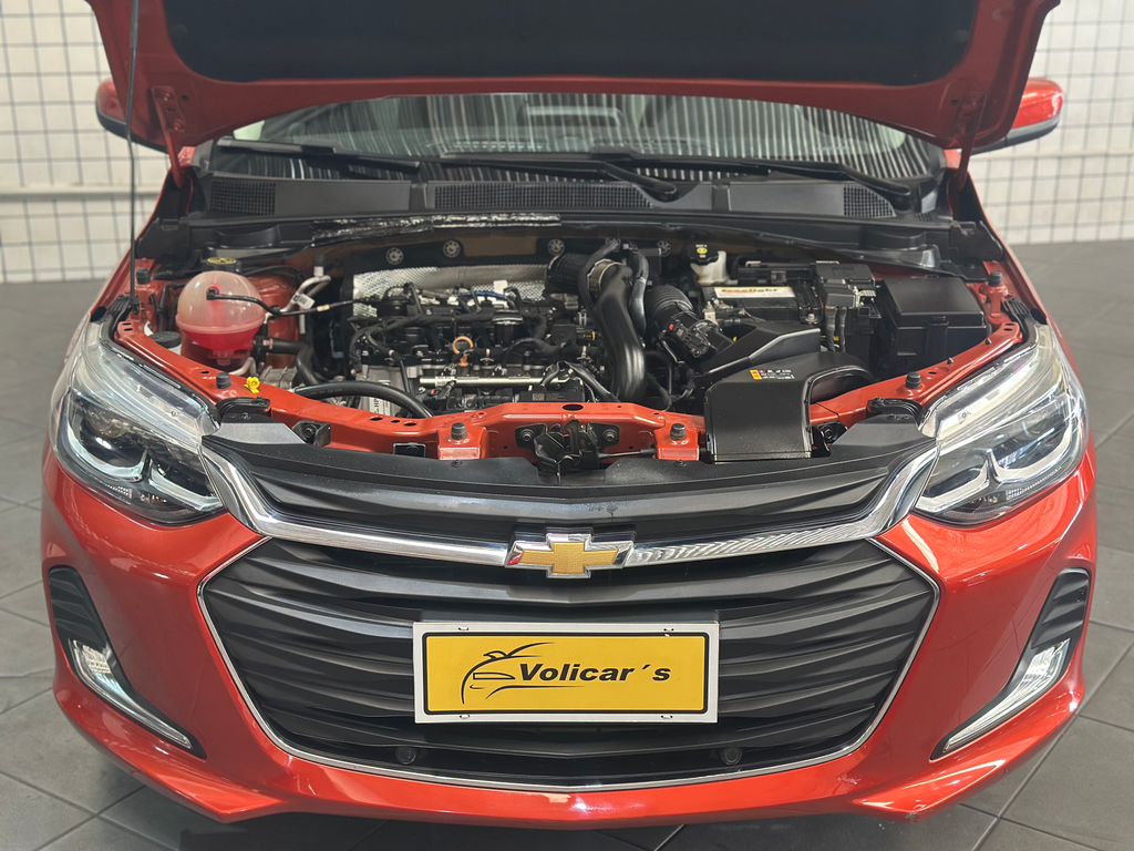 Chevrolet Onix Laranja