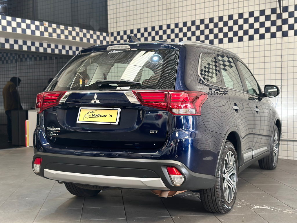 Mitsubishi Outlander Azul