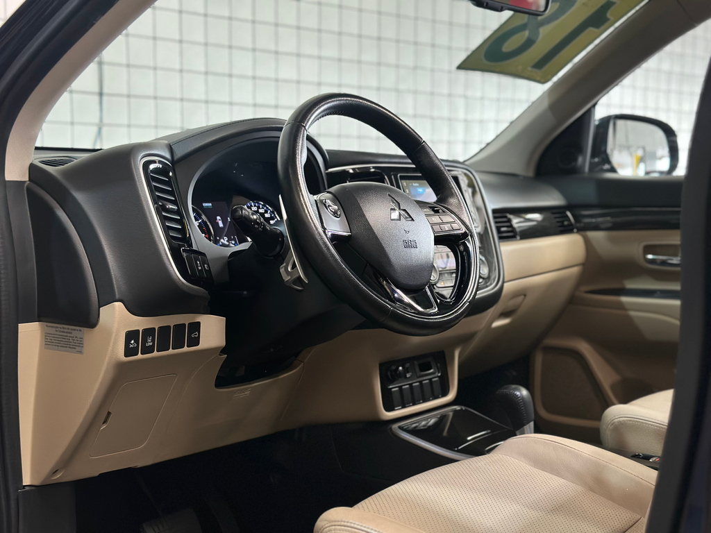 Mitsubishi Outlander Azul
