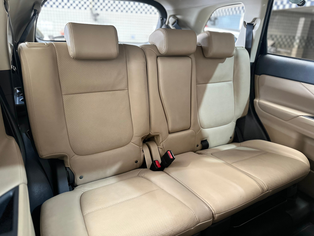Mitsubishi Outlander Azul