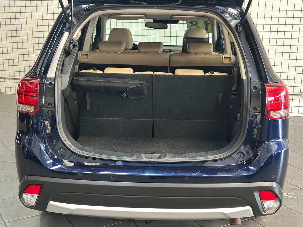 Mitsubishi Outlander Azul