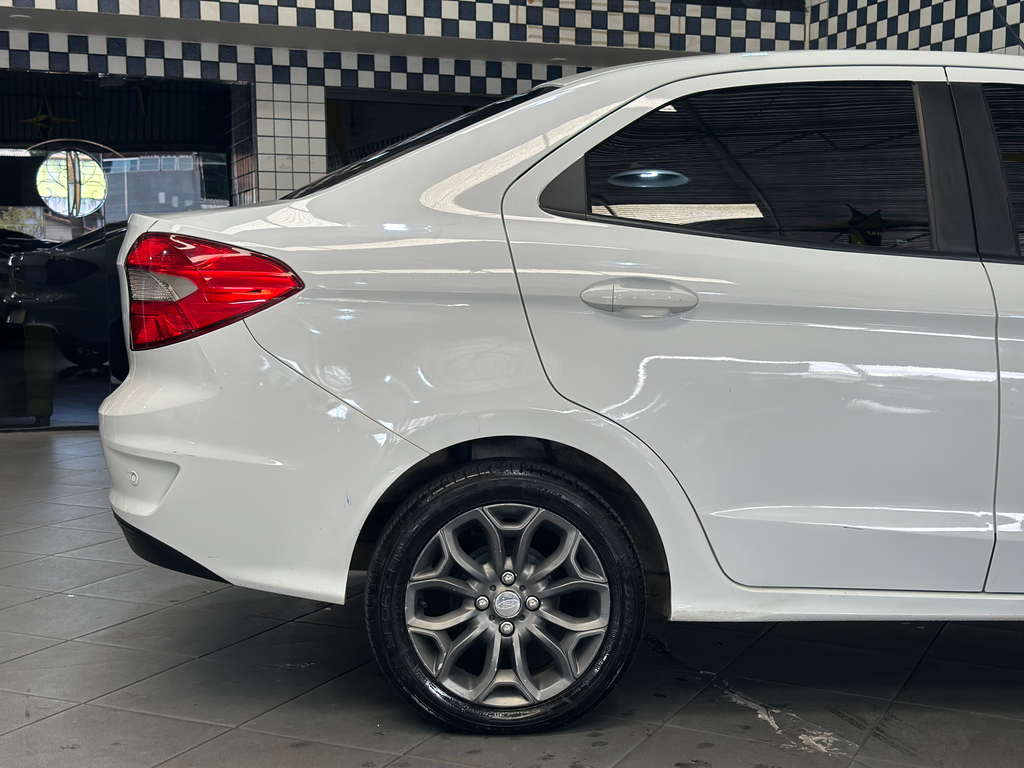 Ford Ka Branco