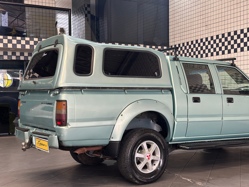 Mitsubishi L200 Prata