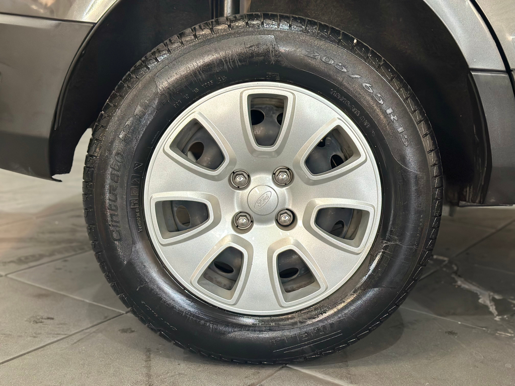 Ford EcoSport Cinza