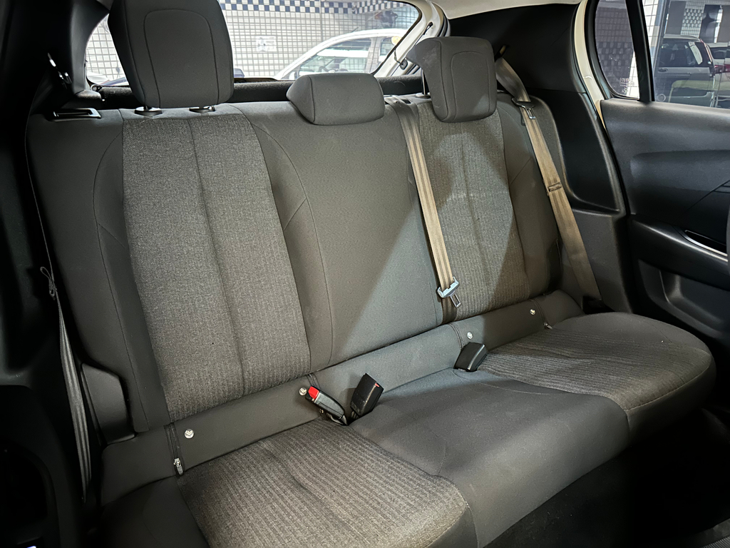 Peugeot 208 Branco
