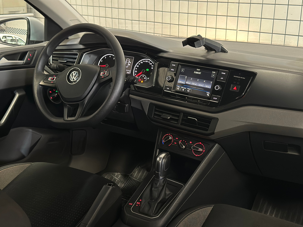 Volkswagen Polo Prata