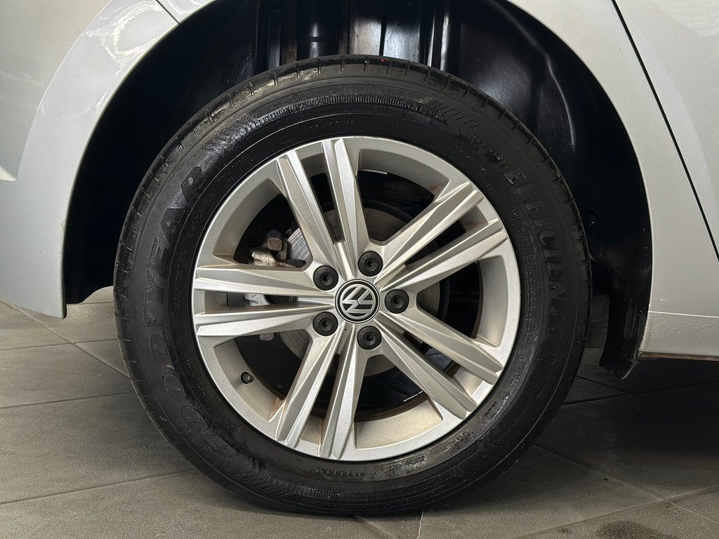 Volkswagen Polo Prata