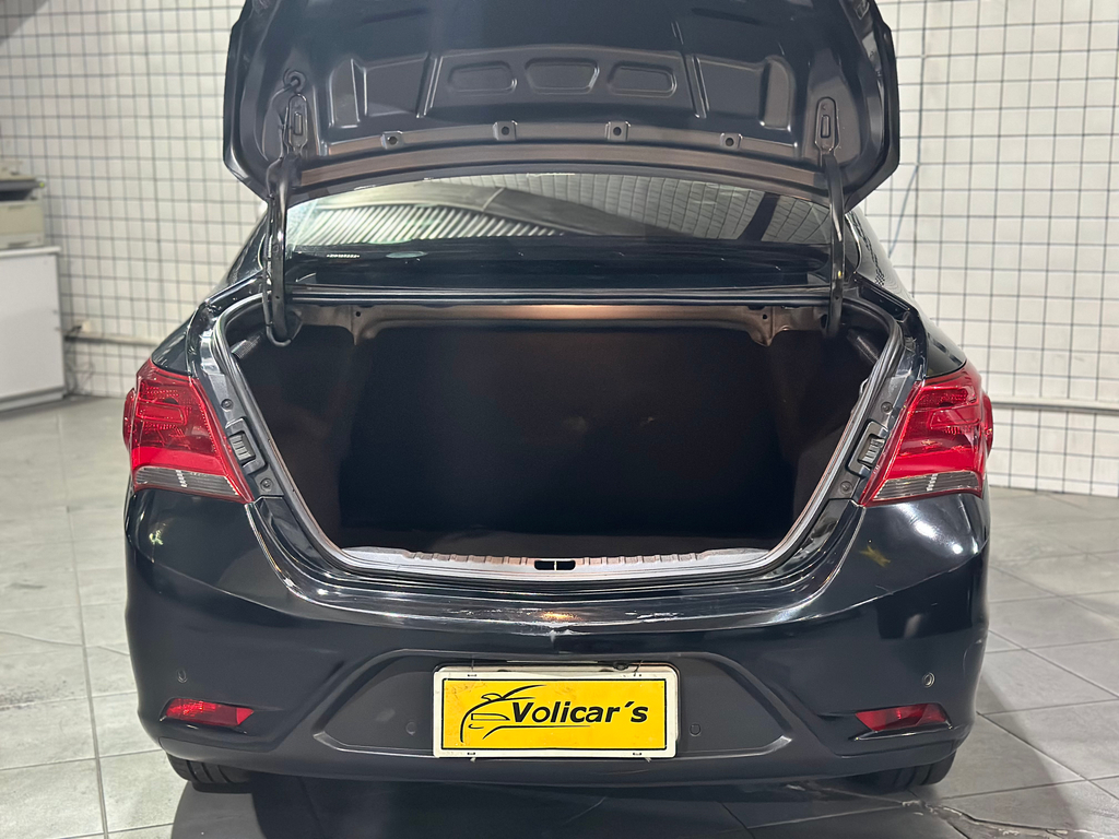 Chevrolet Prisma Preto